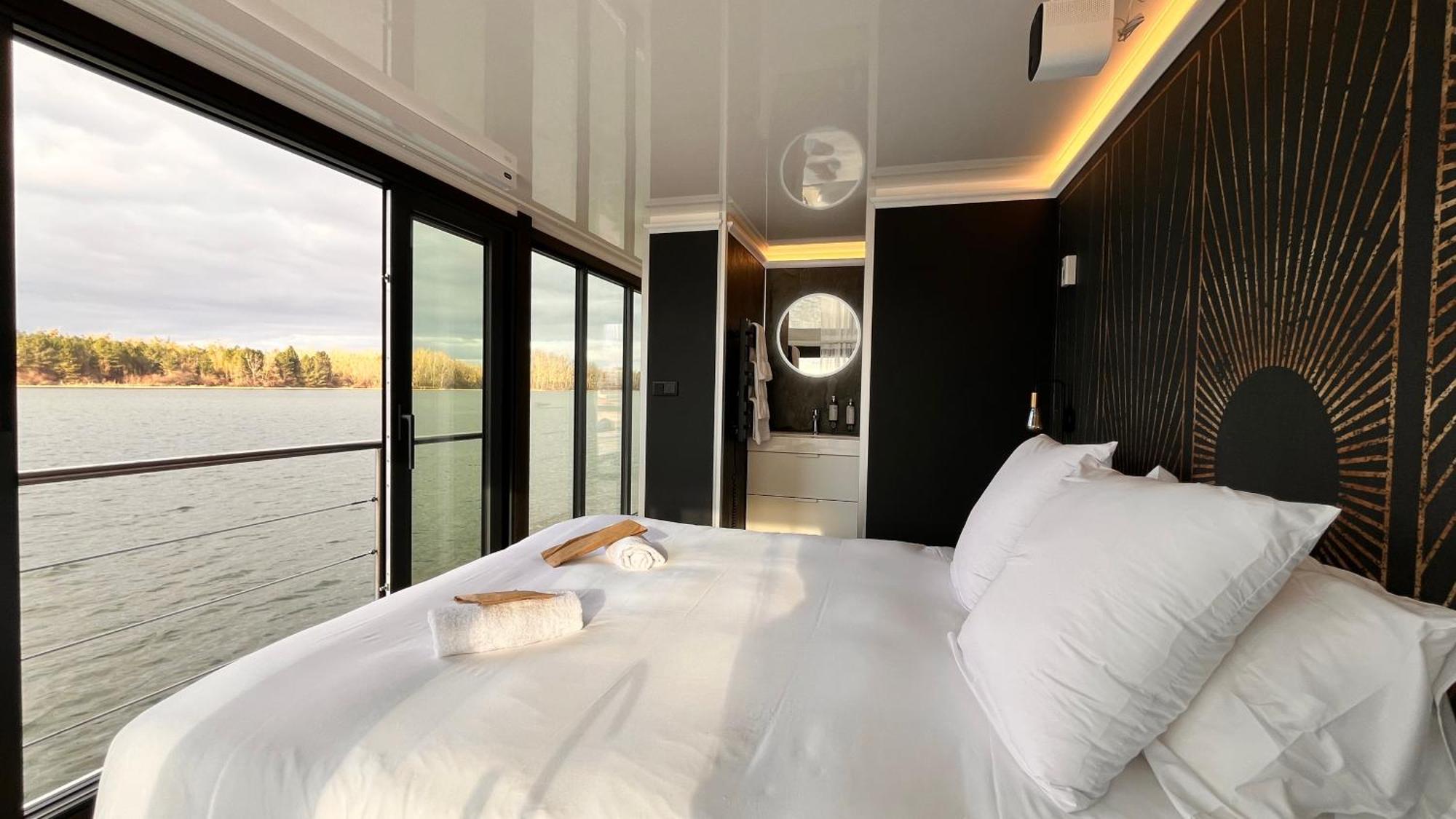 L'Escale Royale Saint-Martin-La-Garenne Port Ilon - Seine - Giverny Εξωτερικό φωτογραφία