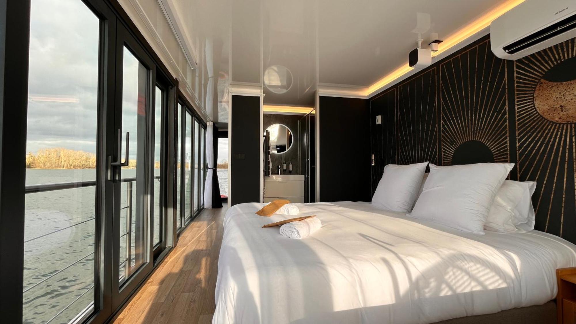 L'Escale Royale Saint-Martin-La-Garenne Port Ilon - Seine - Giverny Εξωτερικό φωτογραφία