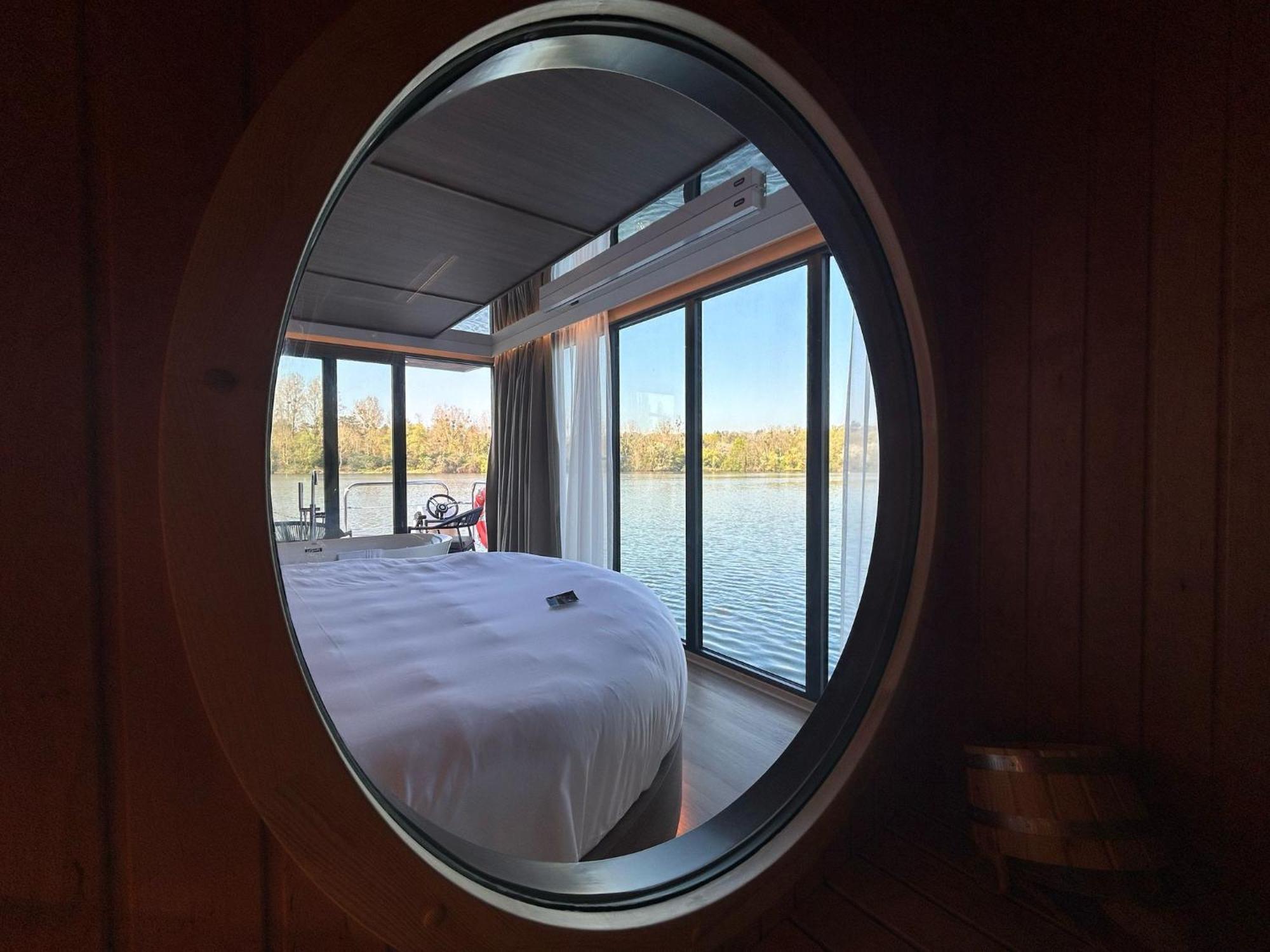 L'Escale Royale Saint-Martin-La-Garenne Port Ilon - Seine - Giverny Εξωτερικό φωτογραφία